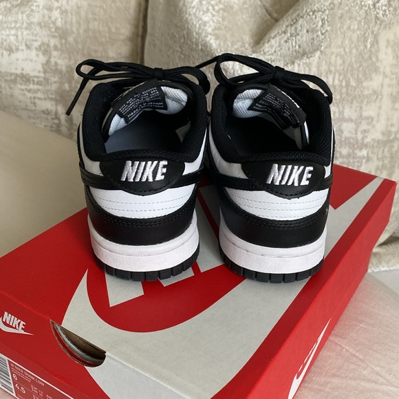 Nike | Panda Dunk Low - Picture 7 of 8